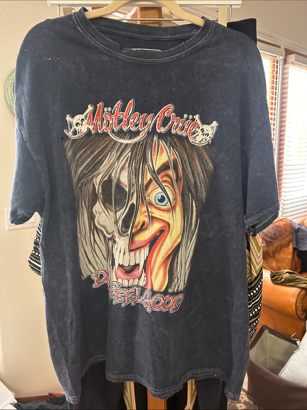 Graphic Short Sleeve Tee - Black